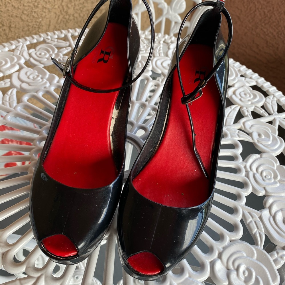 Rubber platform shoes - Picture 4 of 8